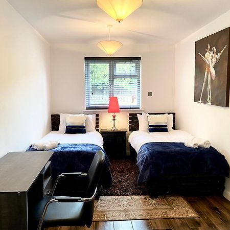 5 Bedroom Bungalow Ascot Racecourse Exteriér fotografie