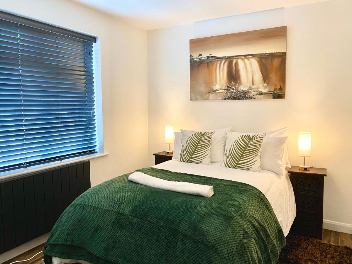 5 Bedroom Bungalow Ascot Racecourse Exteriér fotografie