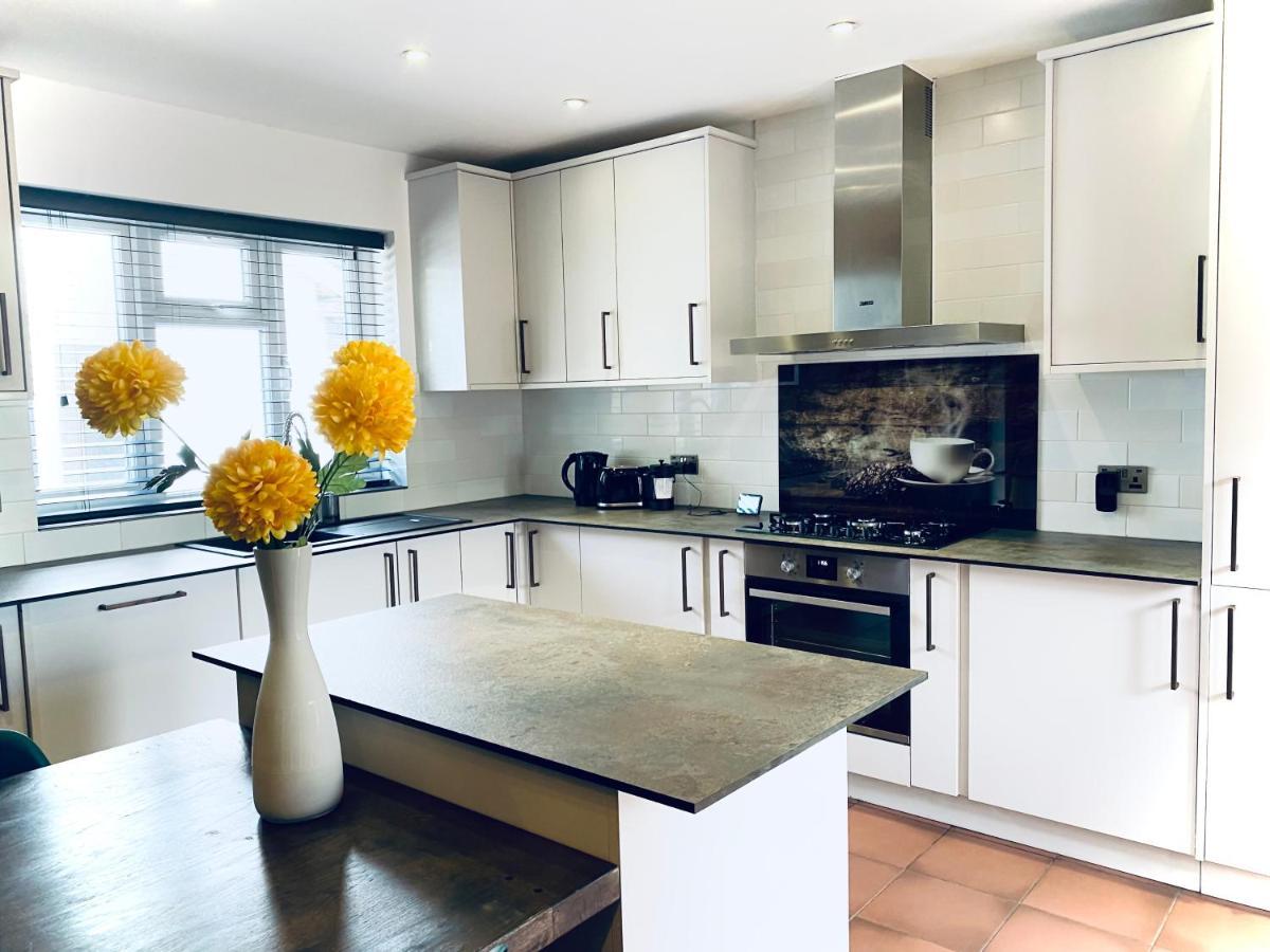 5 Bedroom Bungalow Ascot Racecourse Exteriér fotografie